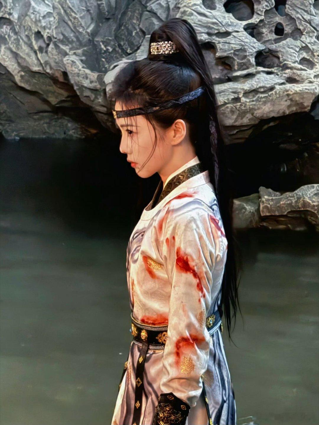 青雾风鸣、唐宫奇案 我的评分：白鹿给唐宫准备了很多物料手写祝福、角色周边、OST