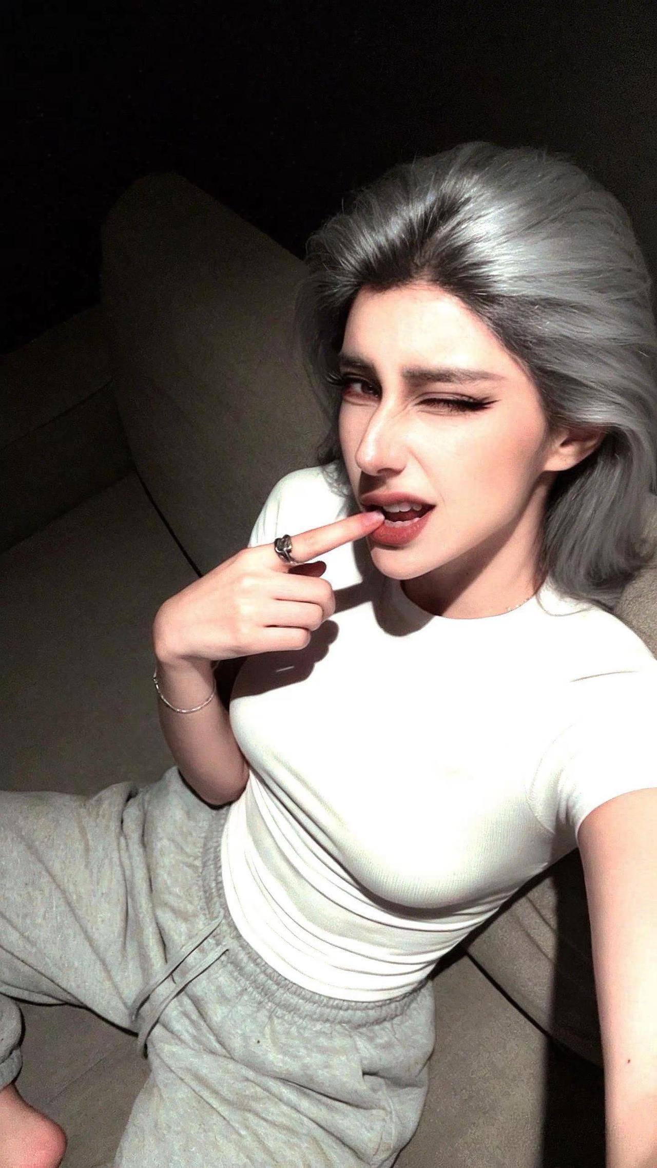 我话多怎么了 你还不配被我敷衍。