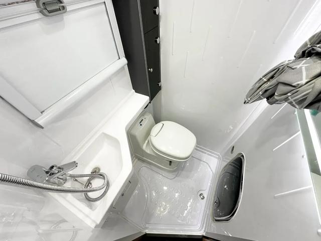 直降12.8万元！专为四口之家打造的房车，带航空座椅还是水电高配