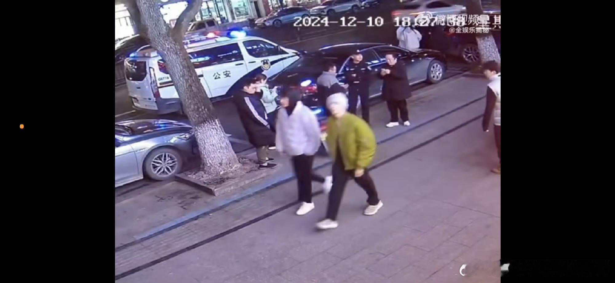 监控视角下的陈哲远  监控下的陈哲远 这是什么新鲜的视角哈哈哈哈就这么水灵灵的被