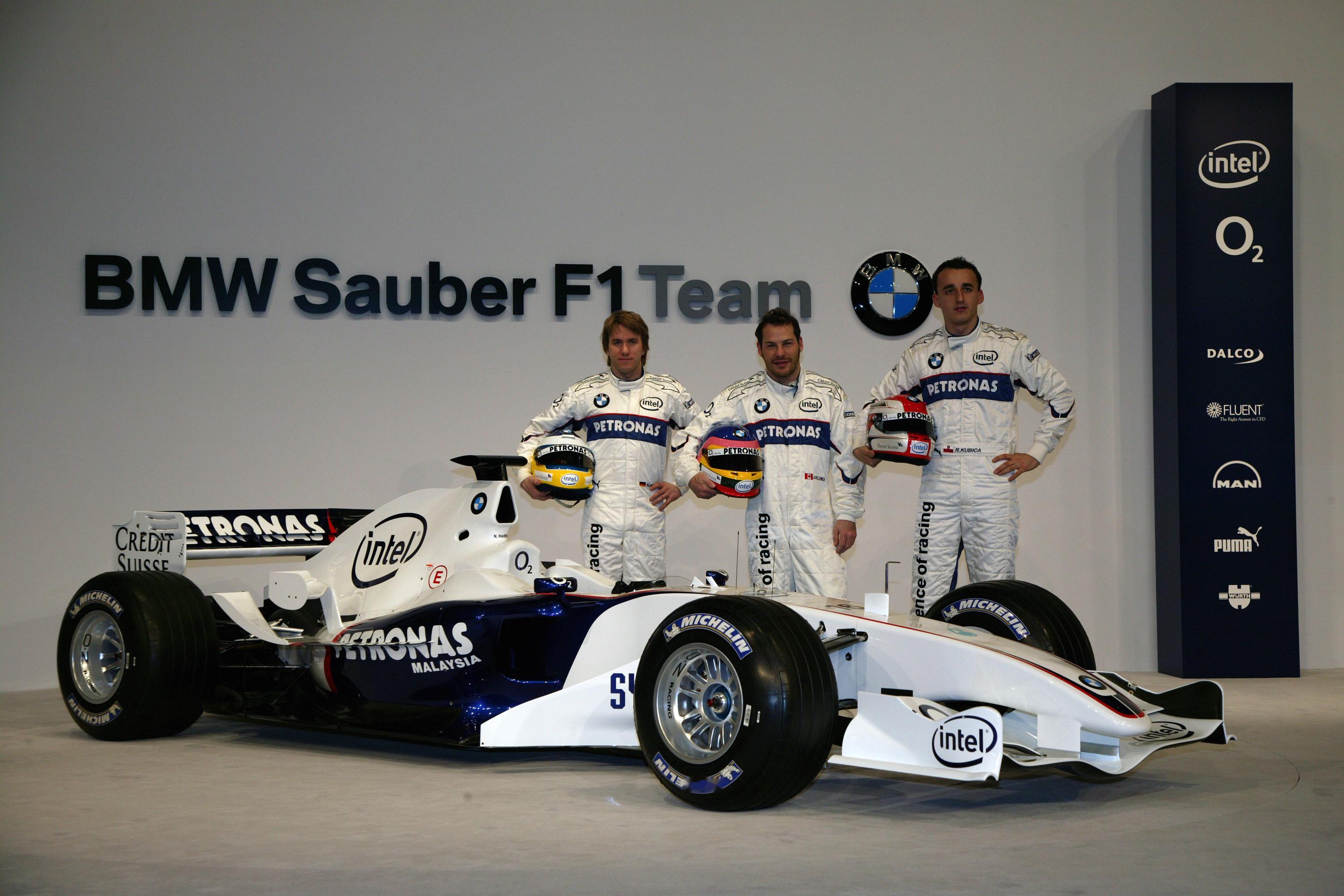 当年今日，宝马-索伯F1.06发布！20年前的今天，宝马在西班牙瓦伦西亚赛道发布