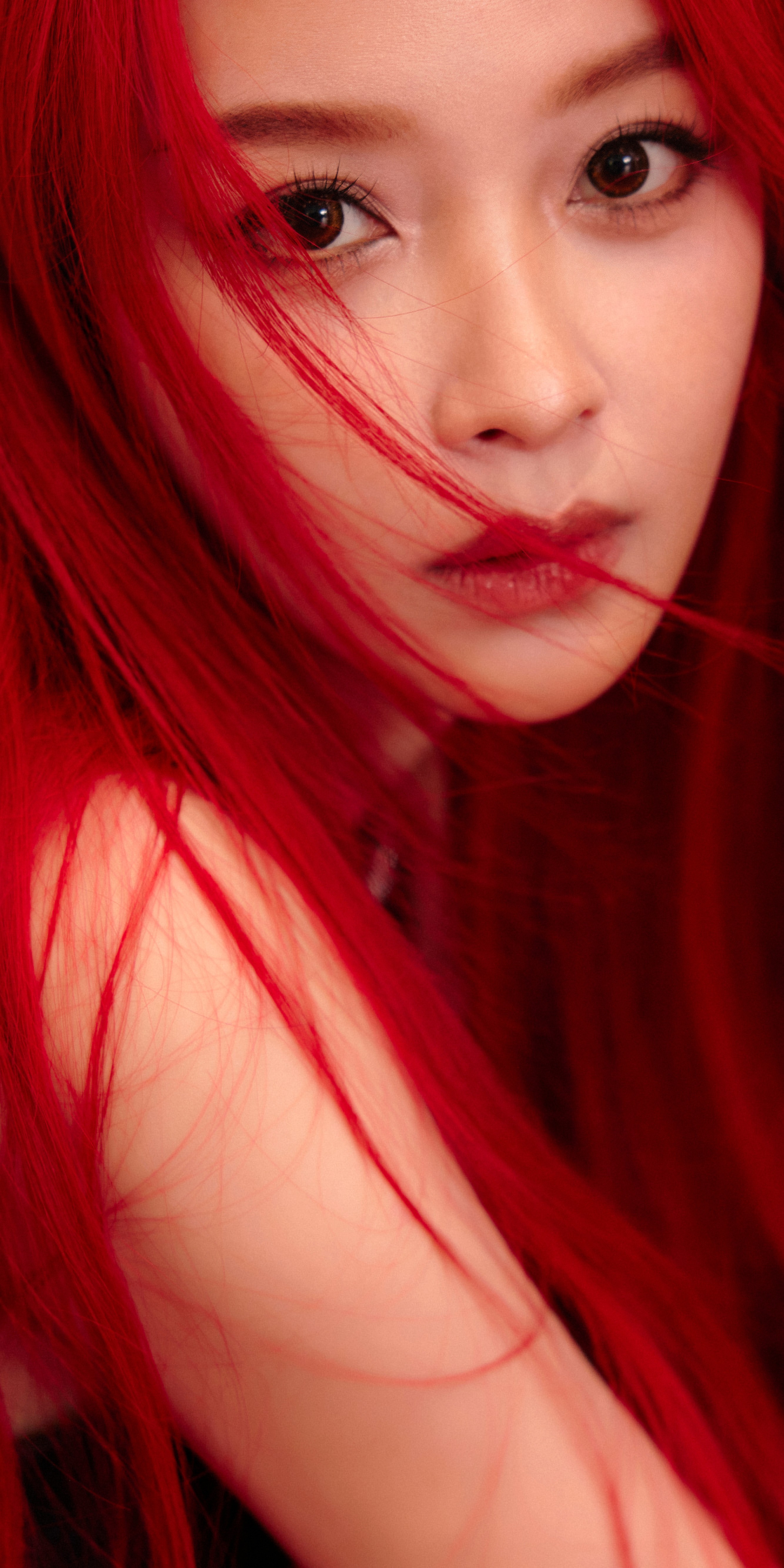 孙怡写真壁纸：红发公主。孙怡