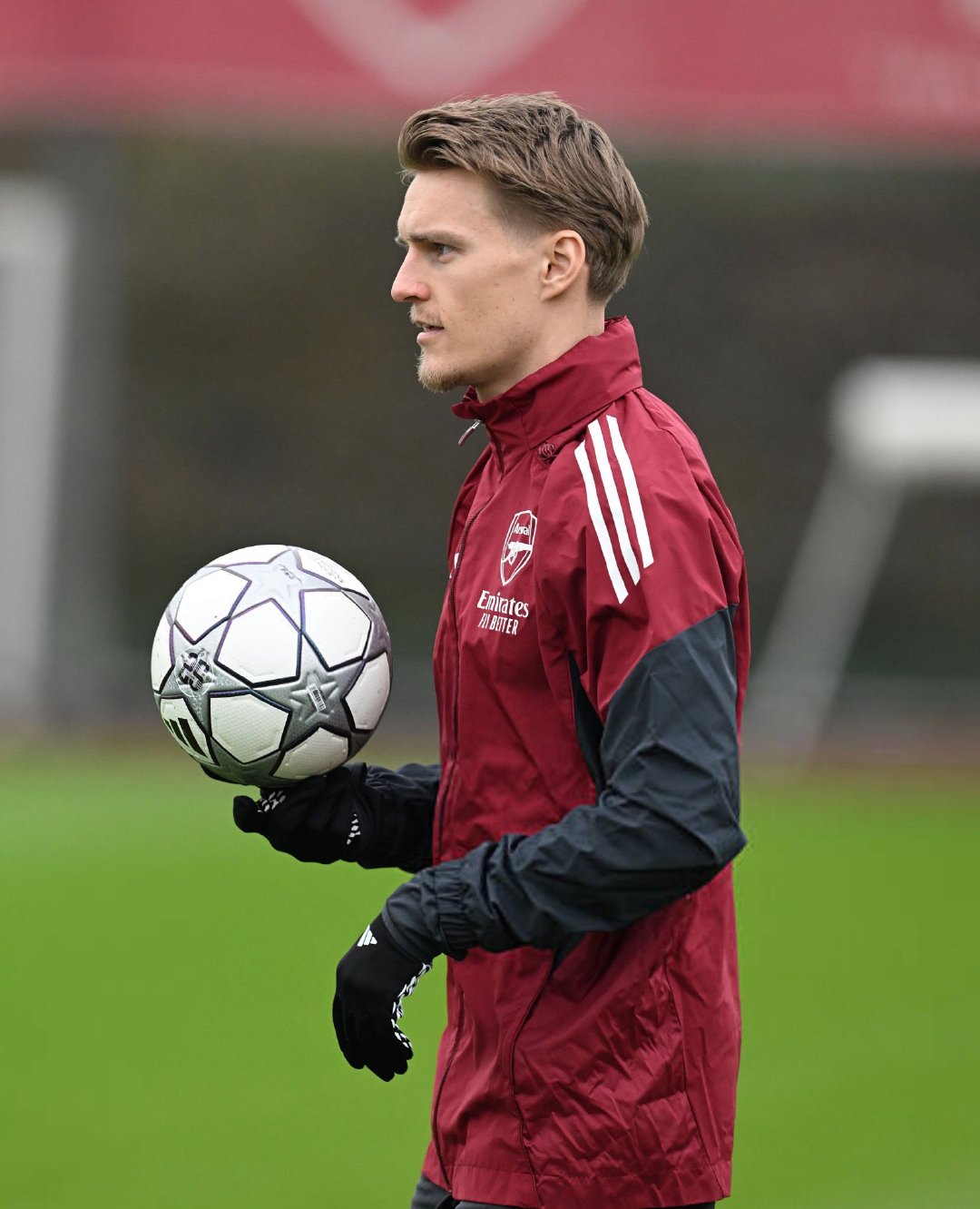 记者James Benge：厄德高没有入选挪威队本月晚些时候的世界杯前友谊赛阵容