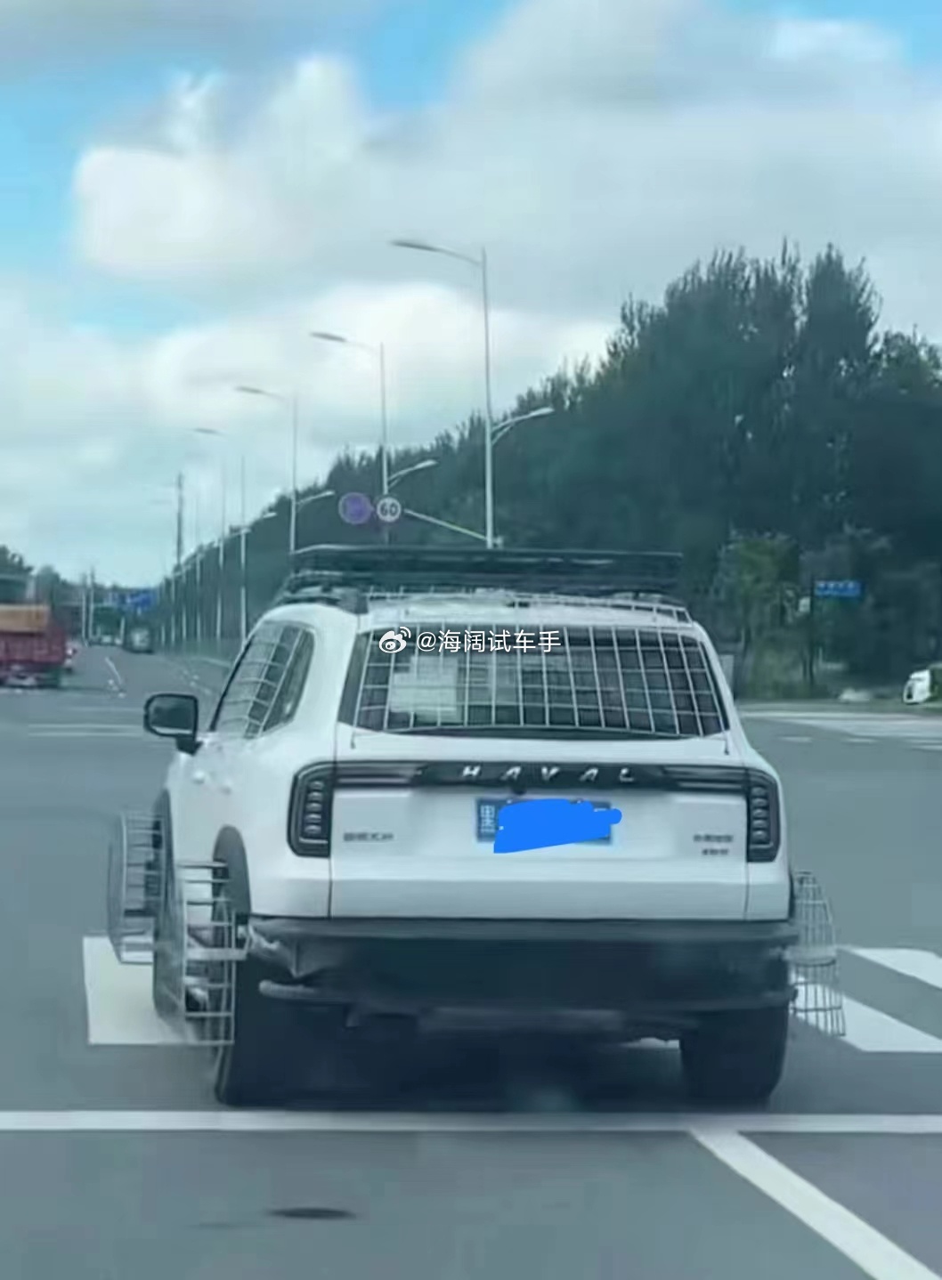 这台车啥用途啊？？？动物园喂老虎狮子的？？？ 海阔试车超话