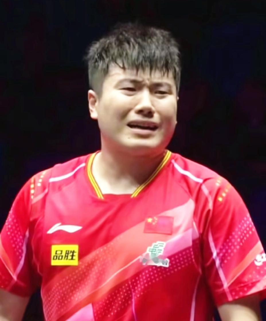 多哈冠军赛梁靖崑止步八强，
他老婆竟然说“他嘎在八强了”，
这话也就自己人敢说，