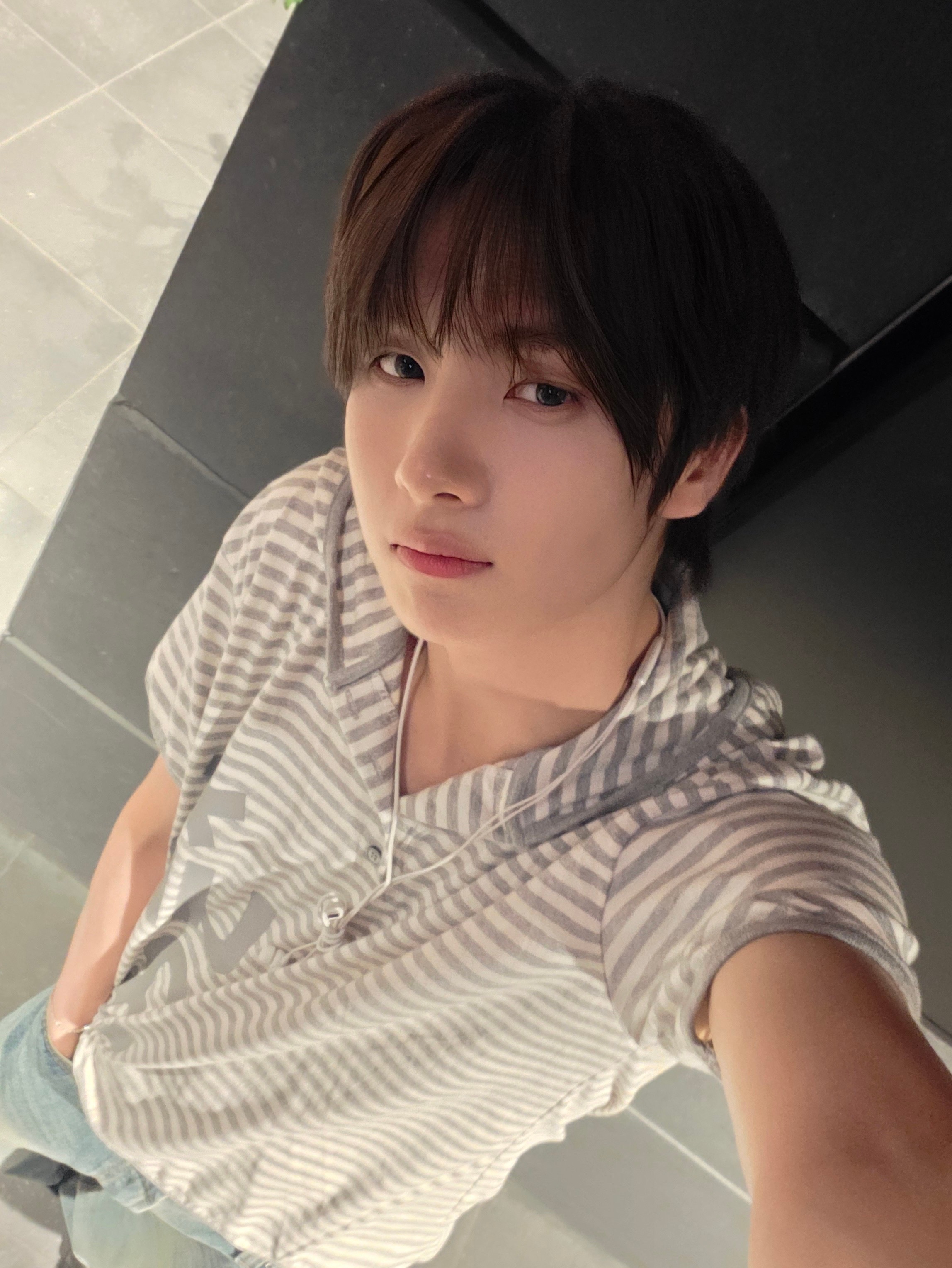 260728    Weverse 更新 posts【YOUNGJAE】这里有汽
