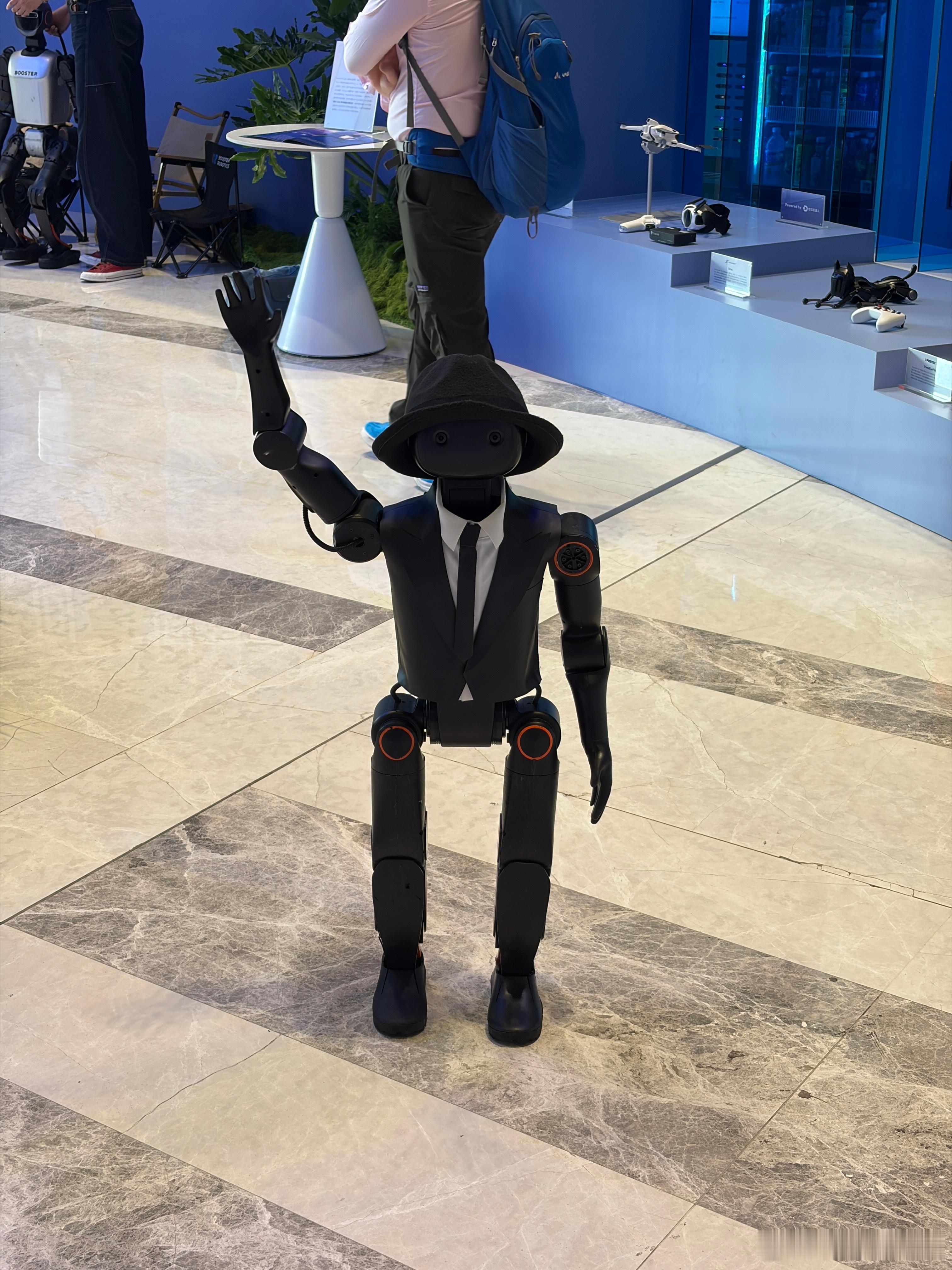 信息量爆炸的两天！2025年地平线技术生态大会进入到第二天了，看看今天都有哪些大