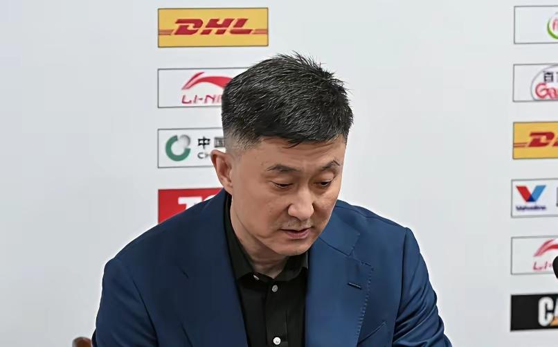 广东队爆冷不敌新疆，赛后杜峰总结更让人心寒。
80比82，仅仅只是2分之差，然而