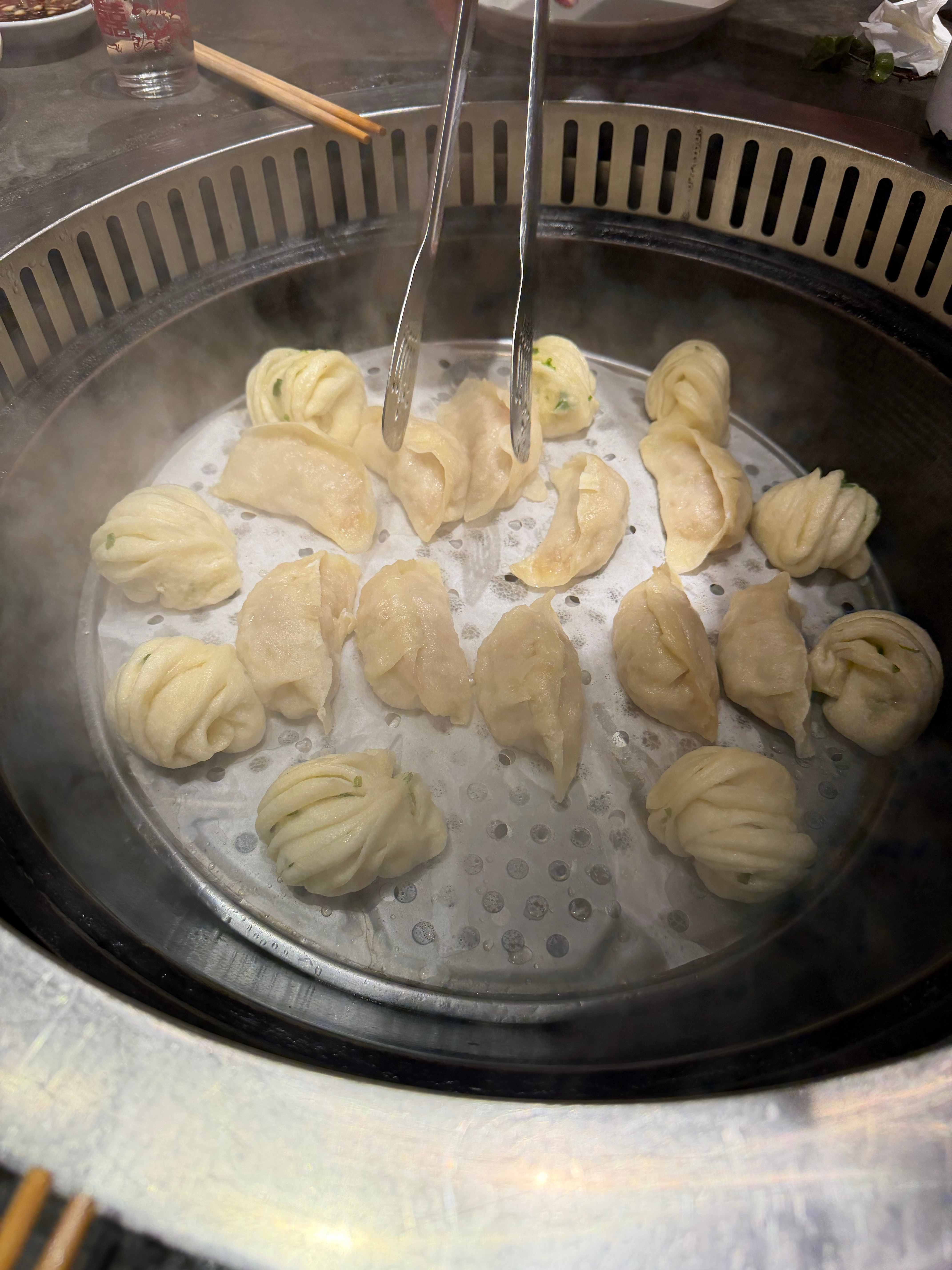 天儿凉了吃个大鹅，九点来的还在排队[666]Bowen的日常  ​​​