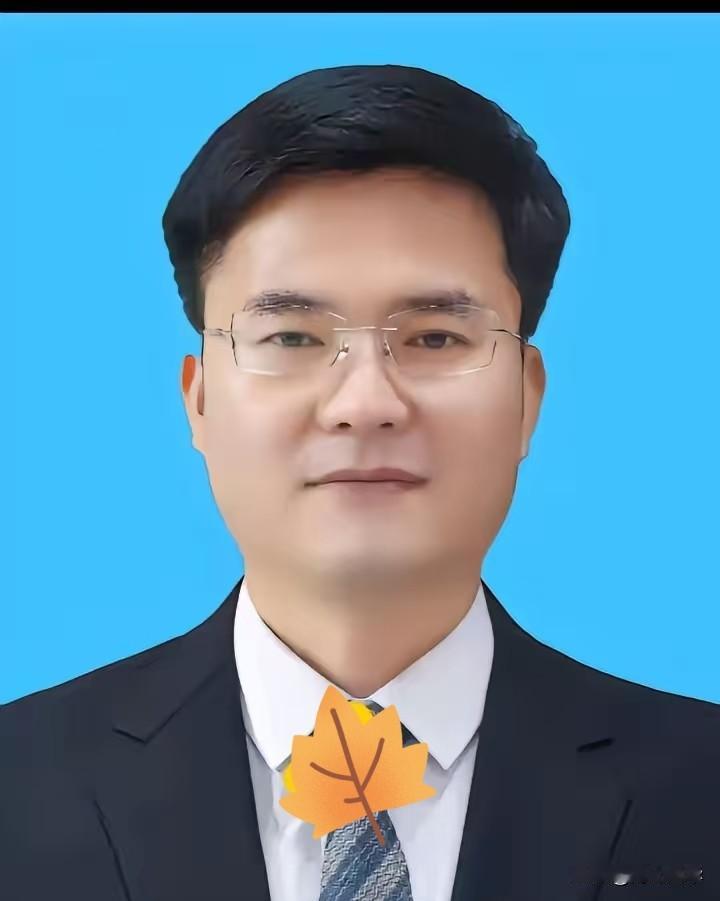 32岁就干到了副厅级，这履历摆出来谁不迷糊？王正儒这回算是彻底栽了，46岁，正是