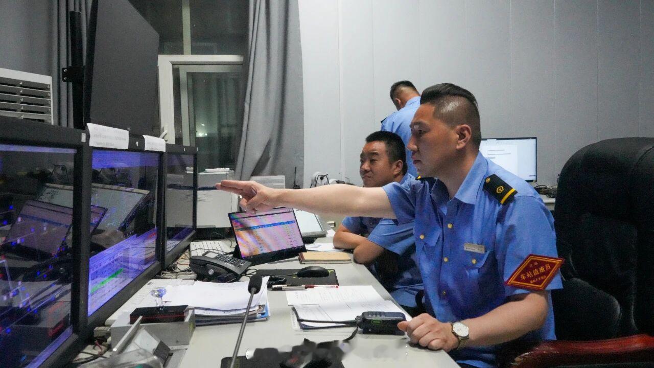 国铁头条【又一项铁路工程圆满收官】7月24日，敦煌铁路瓜州站扩能改造自管技改项目