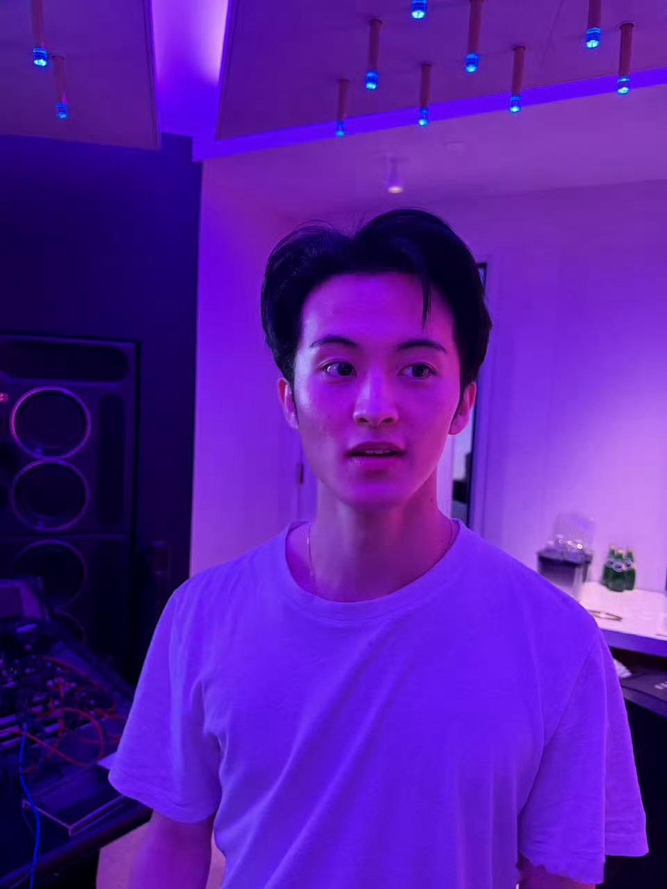 李马克泡泡终止了 发的最后几张世界遗忘照李马克泡泡终止