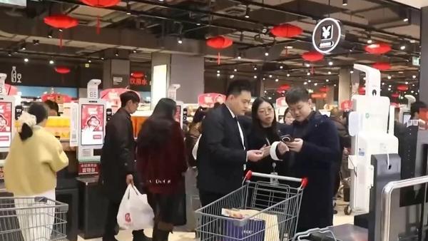 自2026年初启动以来，这场覆盖50个城市的有奖发票活动已显现出强大的“磁吸效应