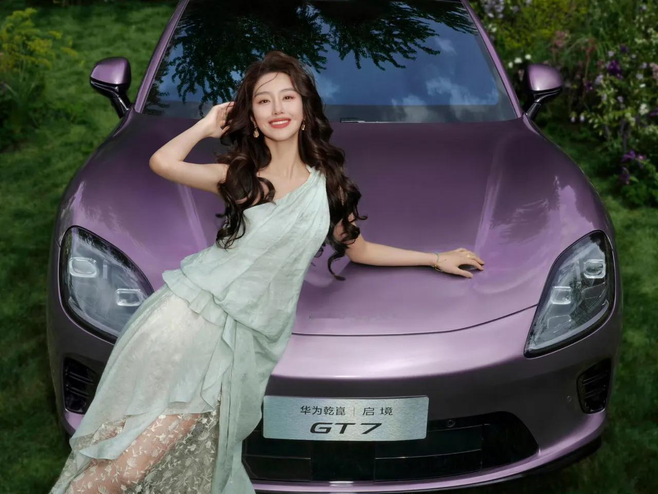 任正非曾说：胜则举杯相庆，败则拼死相救。市场竞争不同情弱者，不创新突破只有出局。