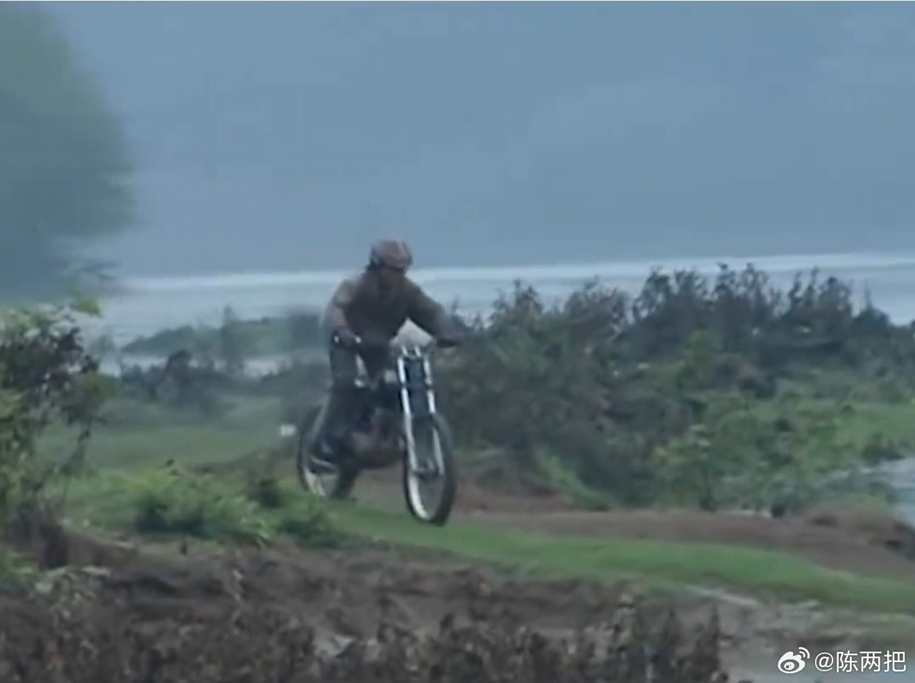 图3真好！！！图1是19岁的张雪，图2是比赛场景，图3 是网友作图用了整整20年