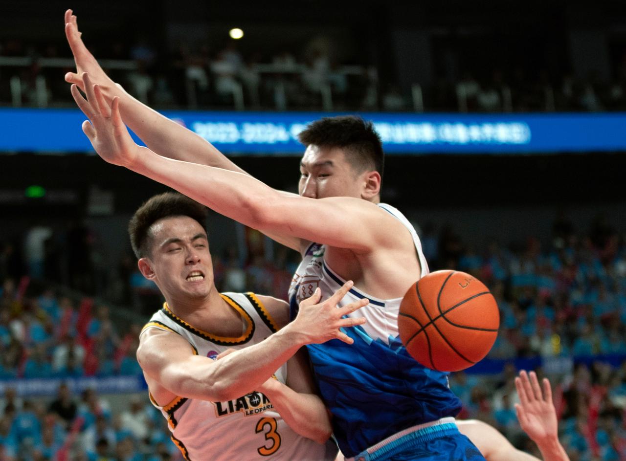 赵继伟他们将迎来新的劫难？辽宁队真要迎来两连败？在接下来的这场遭遇战中，王世龙就