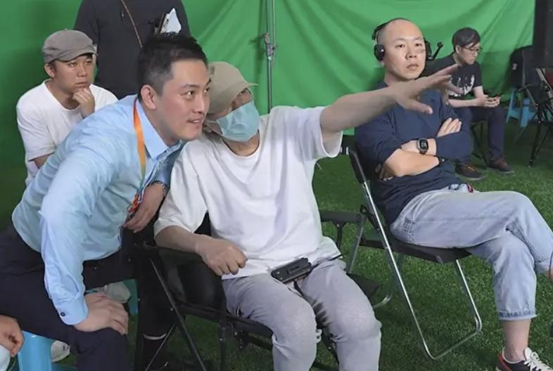 这次拍《功夫女足》，其实受益最大的是许君聪！

为什么这么讲呢，道理很简单，因为