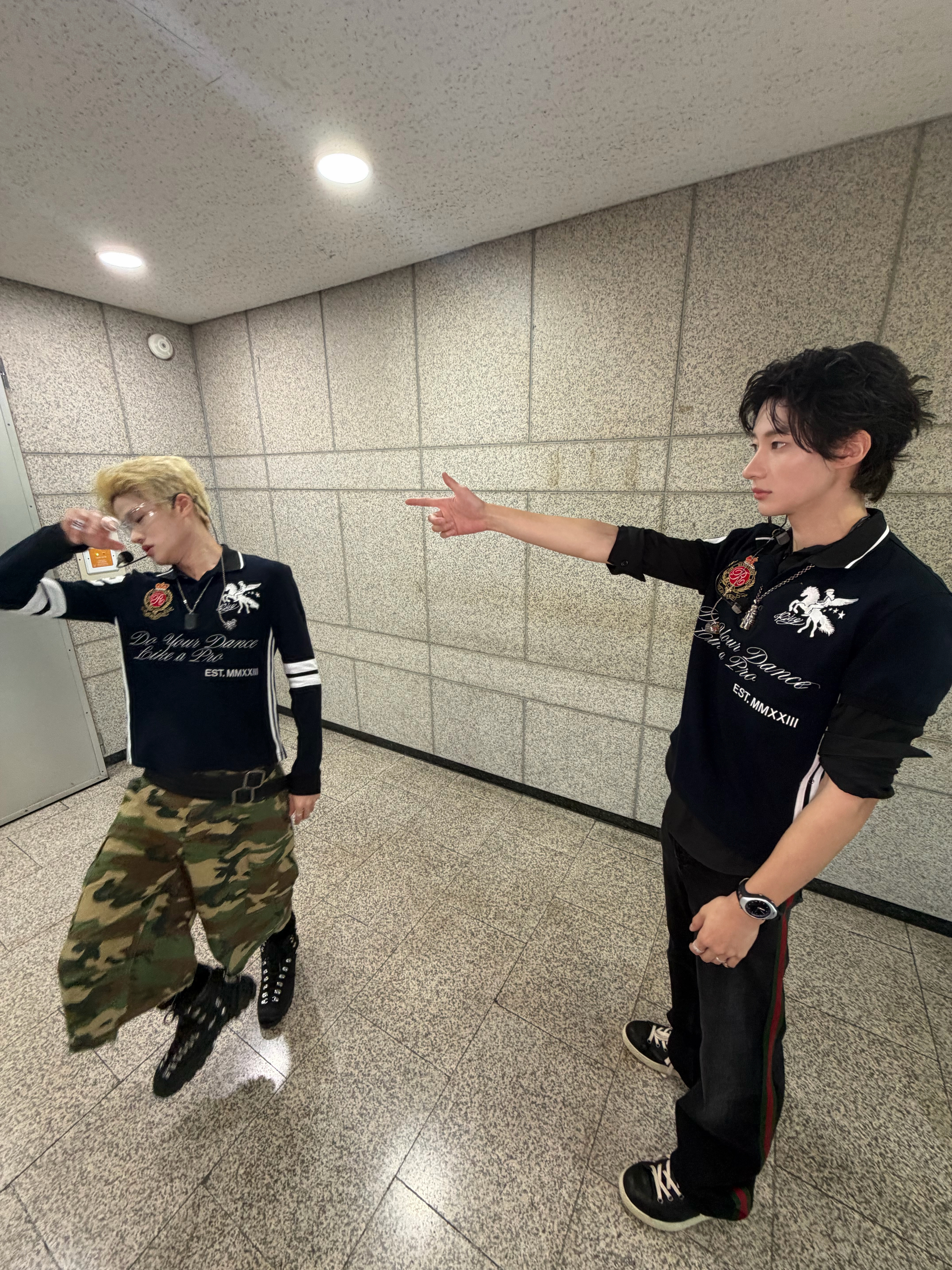 臭屁 