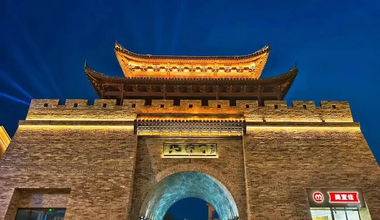 众所周知，安庆是一座千年古城，由于多年来大拆大建的原因，不少明清时期老房子被拆除