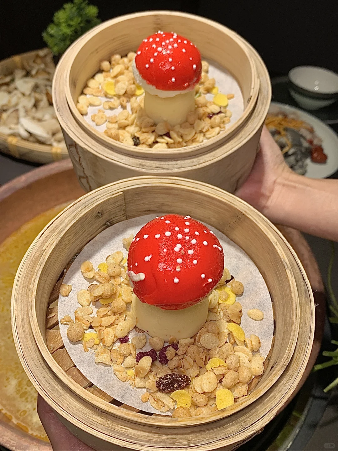 不愧是成都！不用去云南也能吃到新鲜的菌子！