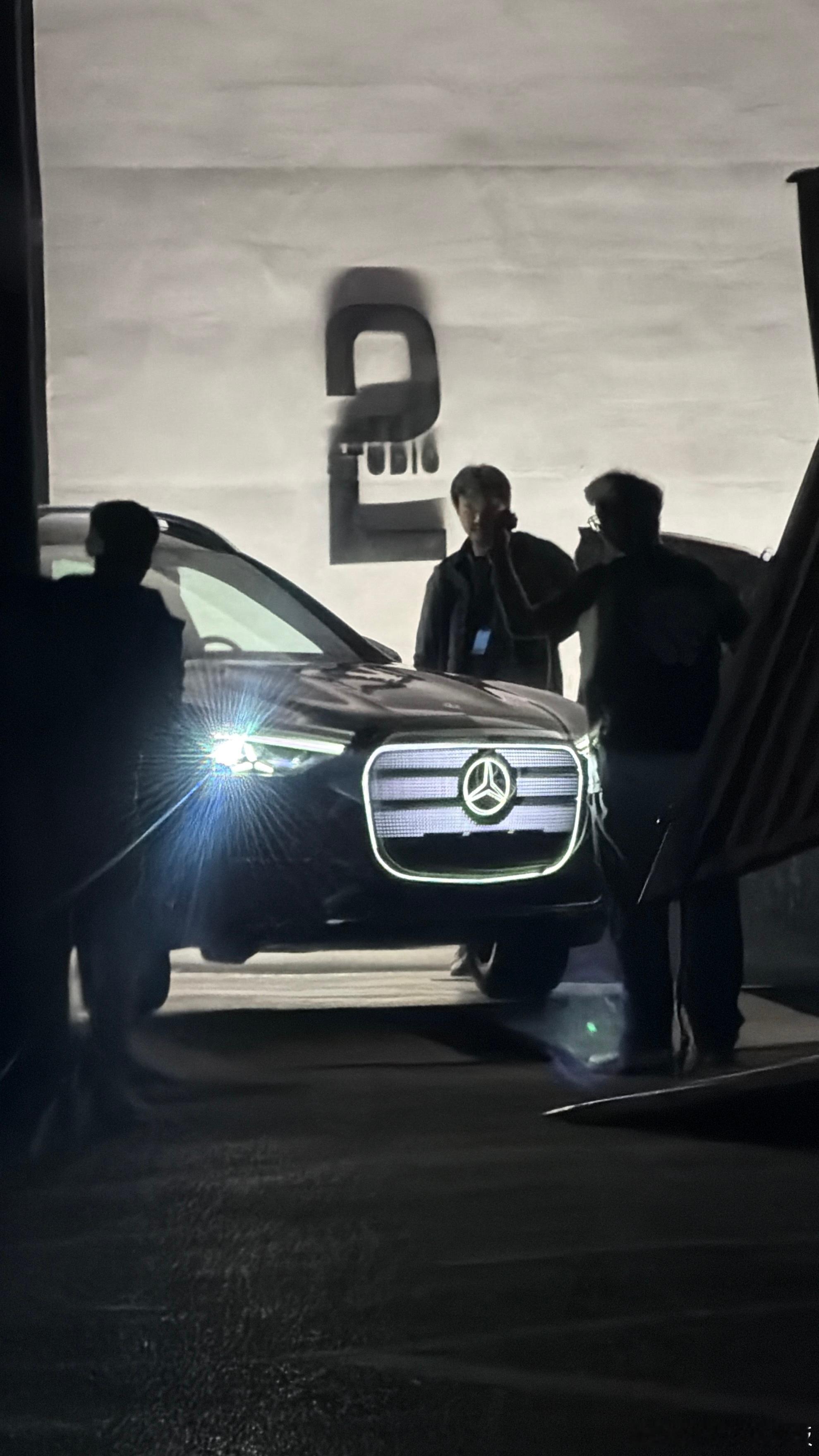 北京偶遇全新纯电奔驰GLC实车 北京