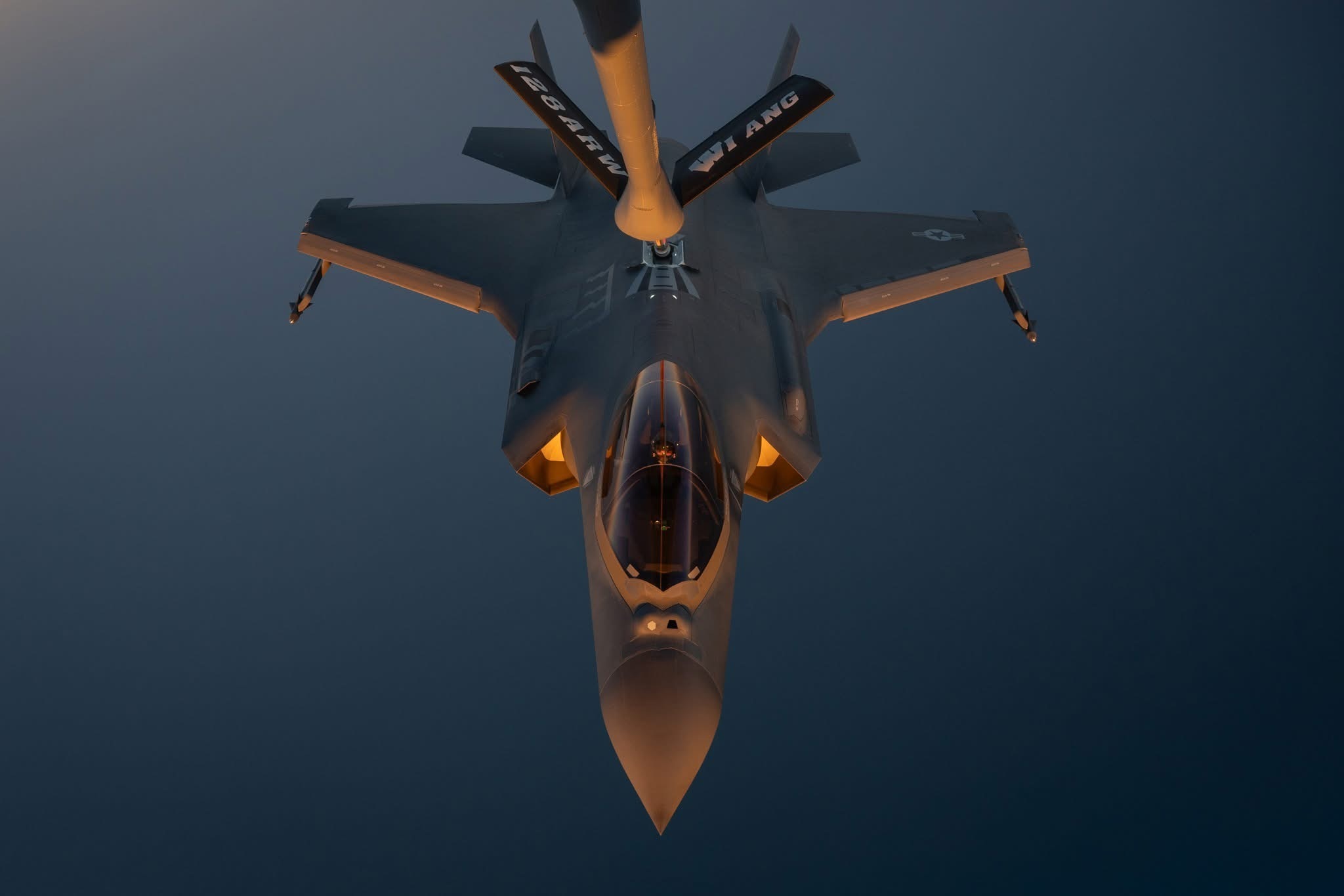 今日肥电 早安 中东上空的美国F35A 