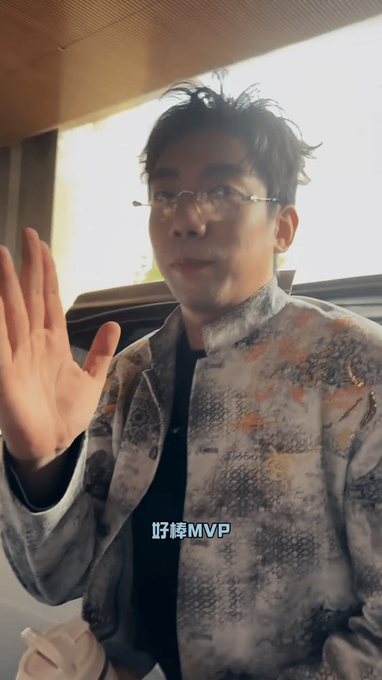 早安没赢加木 加木赢在太炸了，早安输在太走心了，但走心这件事本身就已经赢了。 