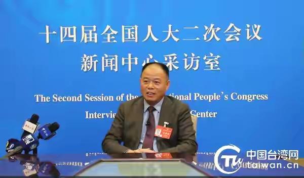 两岸青年交流别再走形式，要真见面、真做事、真交心。
 
全国人大代表李兴魁说，现