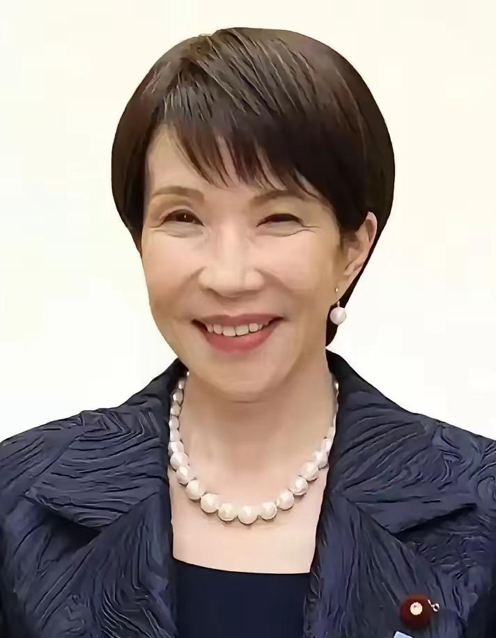 高市早苗又说了什么

别人在前头烧火，她却在后头拿《中日联合声明》挡身子。

1