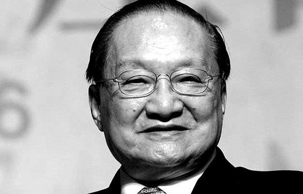 1963年，金庸嘲讽中国造原子弹：有这钱不如多做几条裤子穿，陈毅元帅听闻后的回复