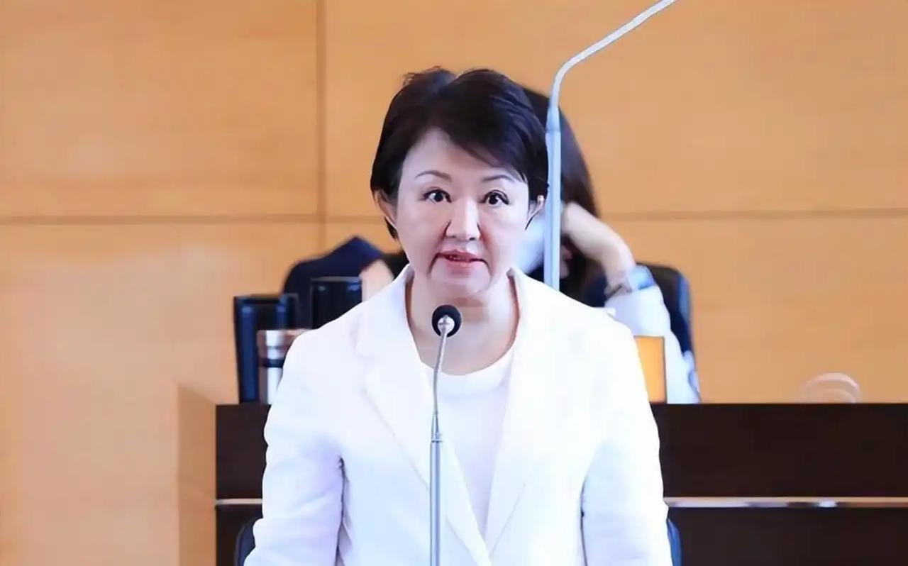 台湾国民党人卢秀燕，突然对大陆下了一个新的定性。

台中市长、国民党籍的卢秀燕，