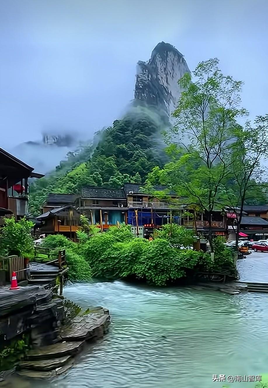 靠“出卖时间”换钱，天花板肉眼可见。（按照平均收入数据乐观月入“5000-100