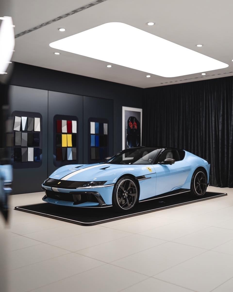 Ferrari 12cilindri ​​​