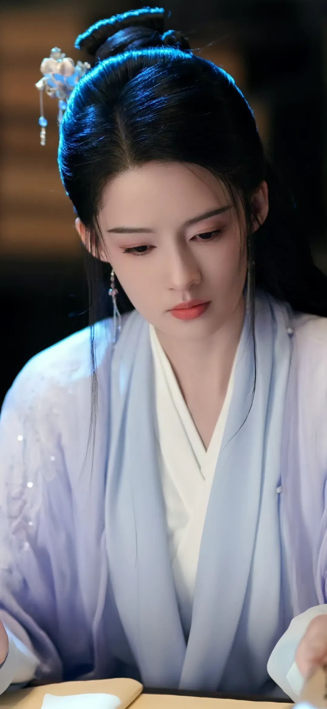 李沁offer7智性恋新闻女神李沁本身也是很优秀的人，在offer7说话和观察更