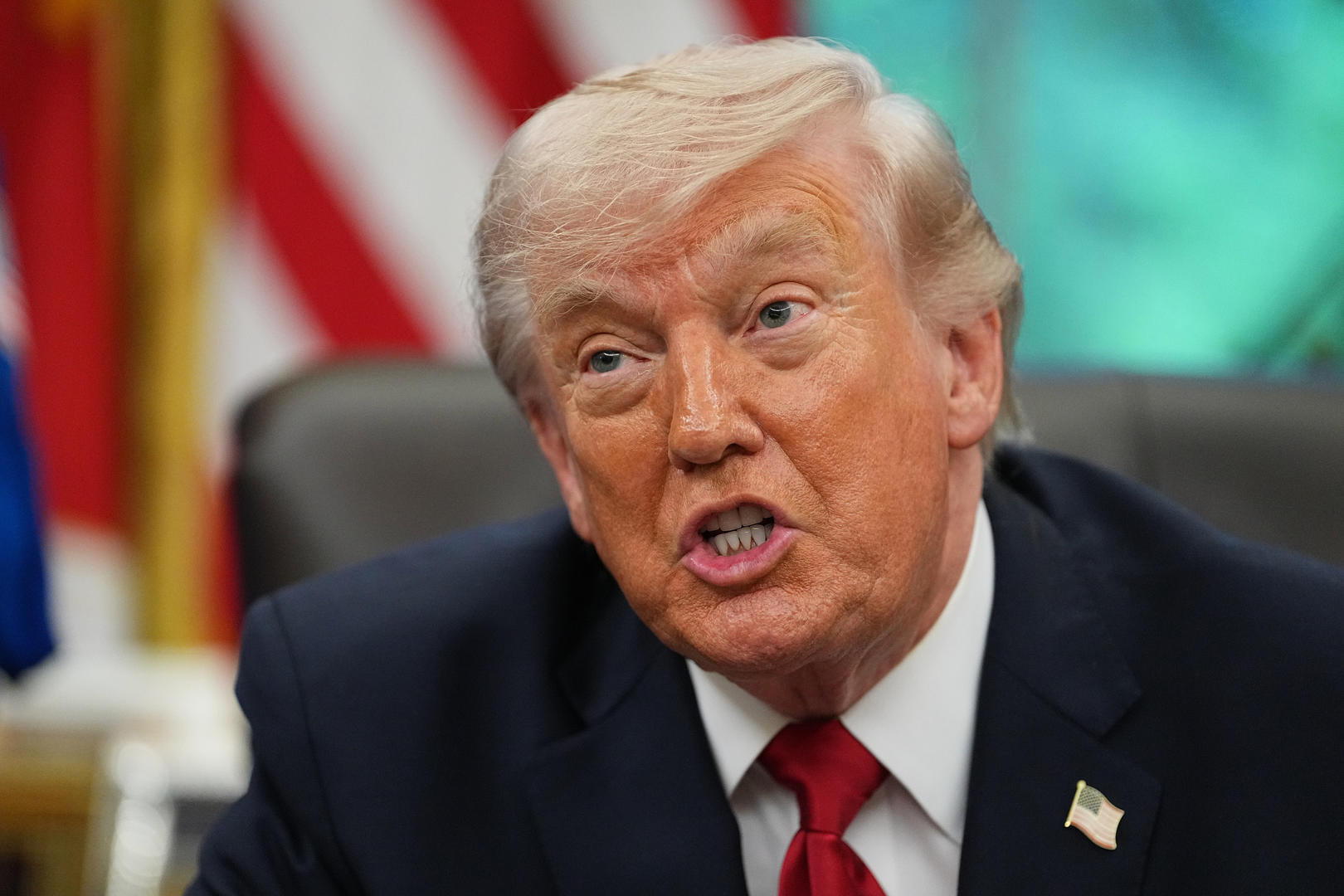 #特朗普新标签NACHO#【继TACO后，特朗普又获新标签“NACHO”：霍尔木