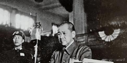 1939年长沙战场上，当薛岳得知对面是南京屠城的第六师团，中国士兵烧完纸钱后说了