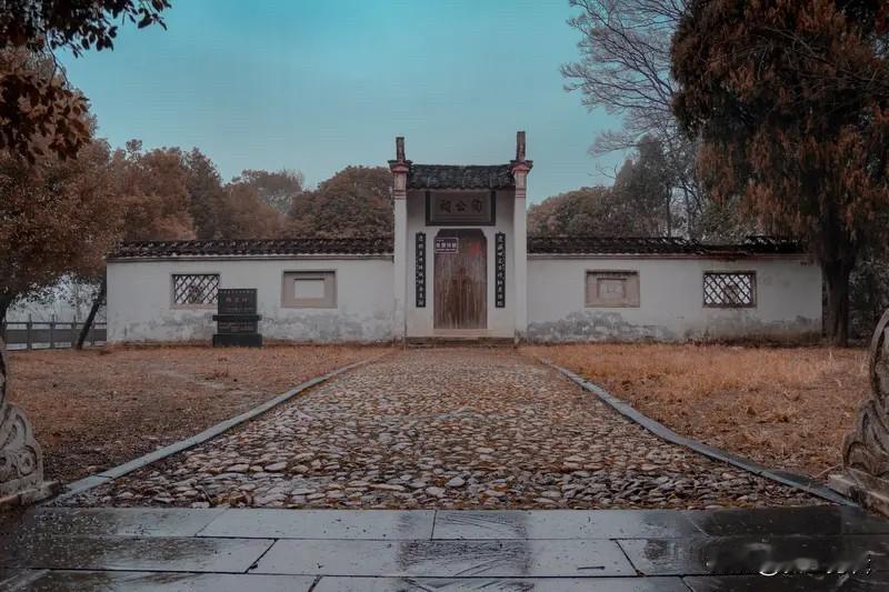 人生重要的是什么？很多人觉得是钱、成功、健康。可有钱的人也可能失眠，成功人士也会