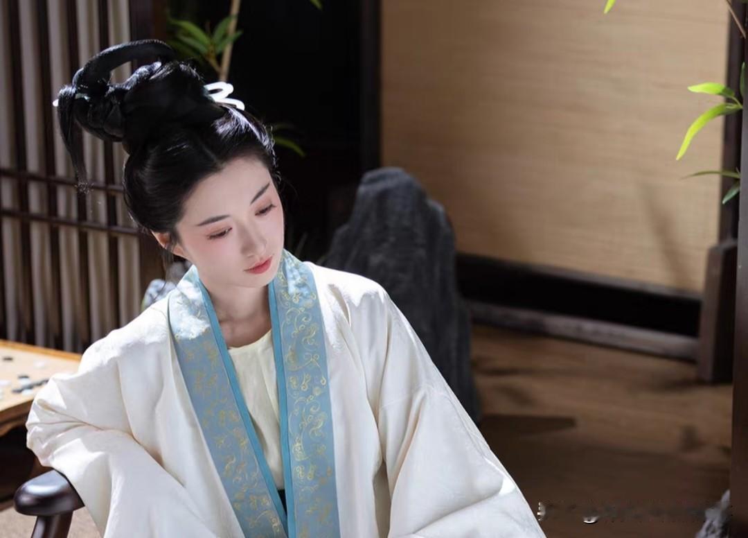 梁武帝萧衍这辈子吃素、礼佛、活到了八十五岁，是南北朝最长寿的皇帝。可他嫡长女永兴