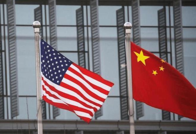 中国为什么要和美国硬刚?
因为美国别无选择，中国也别无选择。
美国呢，一直以来在