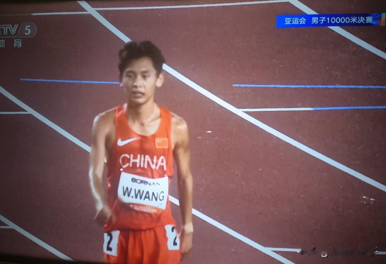 1万米第四，王文杰真的很不容易。

在男子10000米的洲际赛场，已经很久没有见