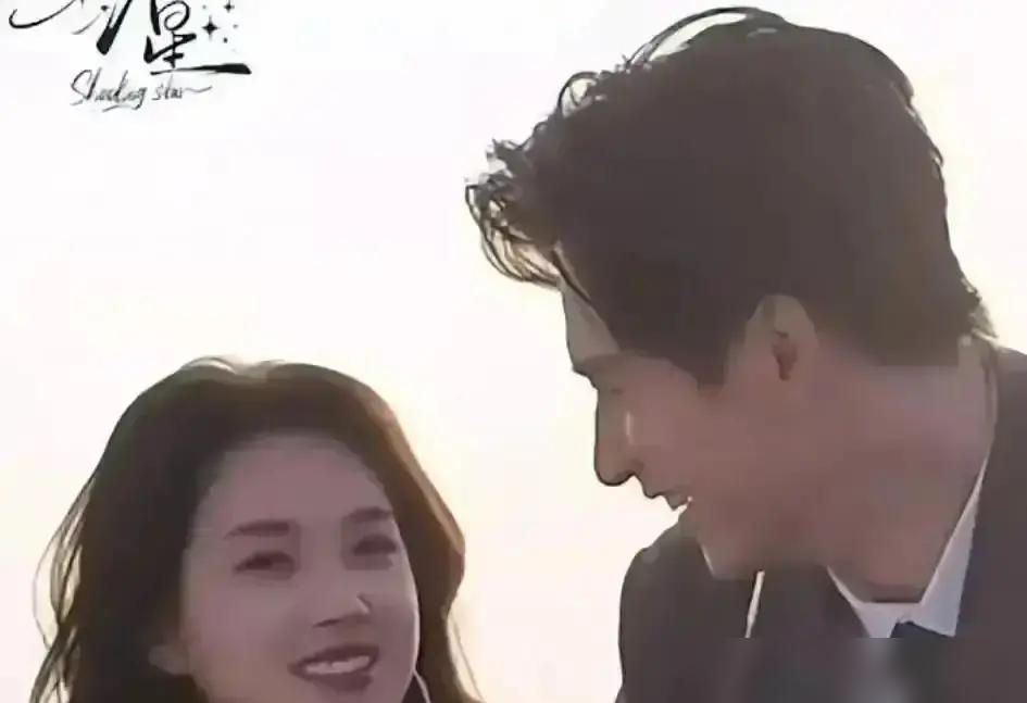 互关列表里那个名字突然消失了。凌晨两点十七分，王皓祯取关郭宇欣。

明明前几天在