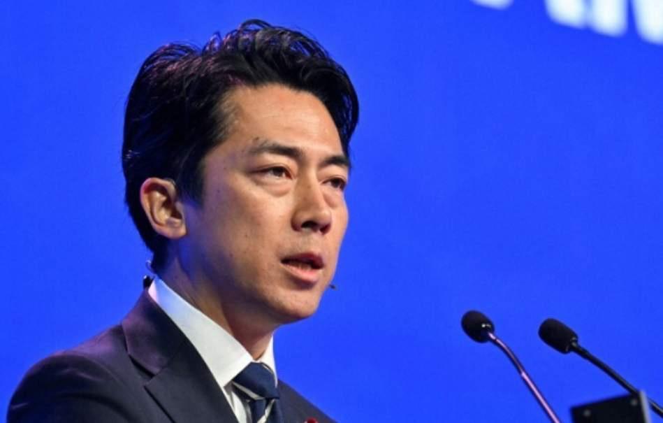 短短不到48小时，日本内阁官房、经产省、外务省、防卫省四大机构罕见一致，集体向中