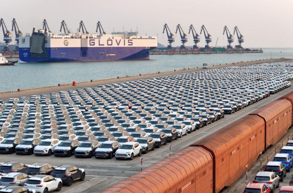 GDP超日跃居第四！印度邀中国赴AI峰会，中印关系迎新试探
 
2025年终倒计