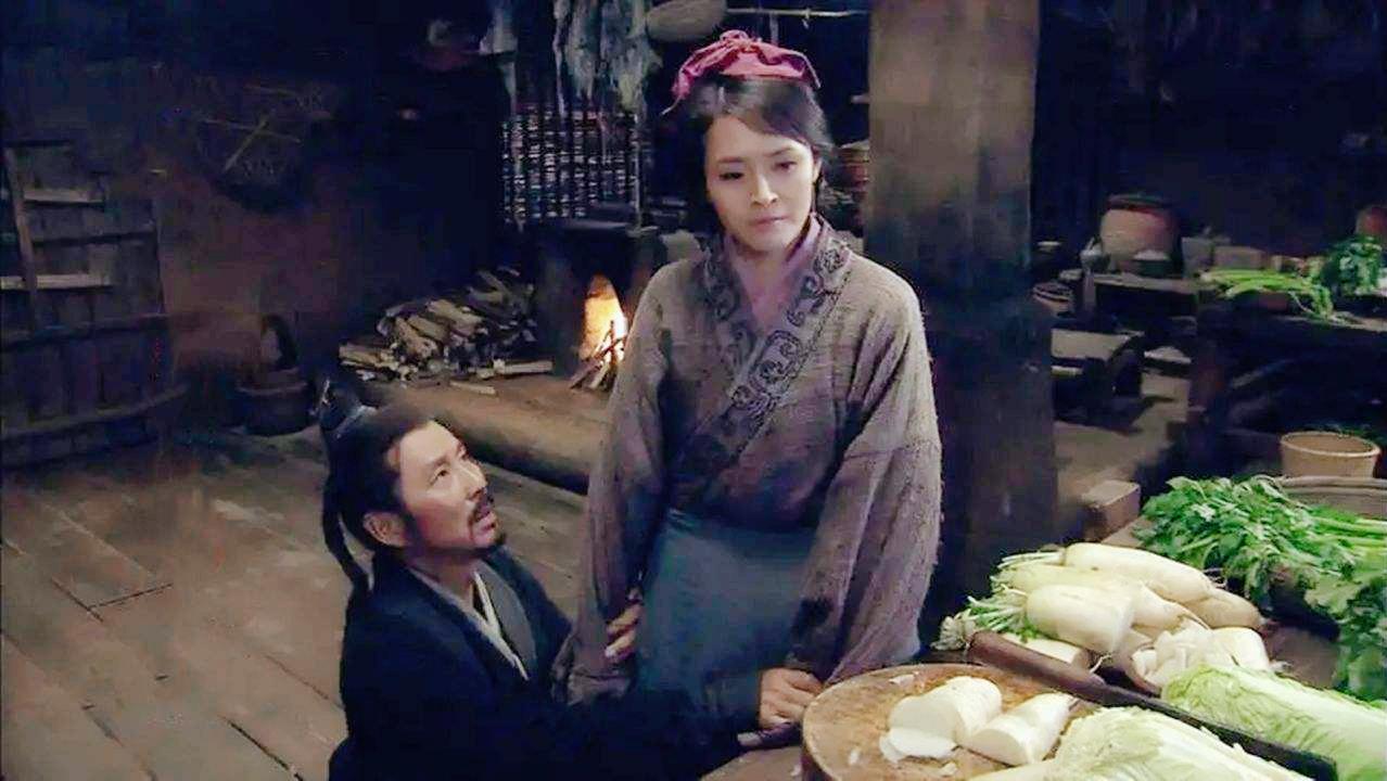 刘邦当上皇帝后，突然想起自己和初恋曹寡妇还有一个儿子，就悄悄地跑去沛县找人。两人