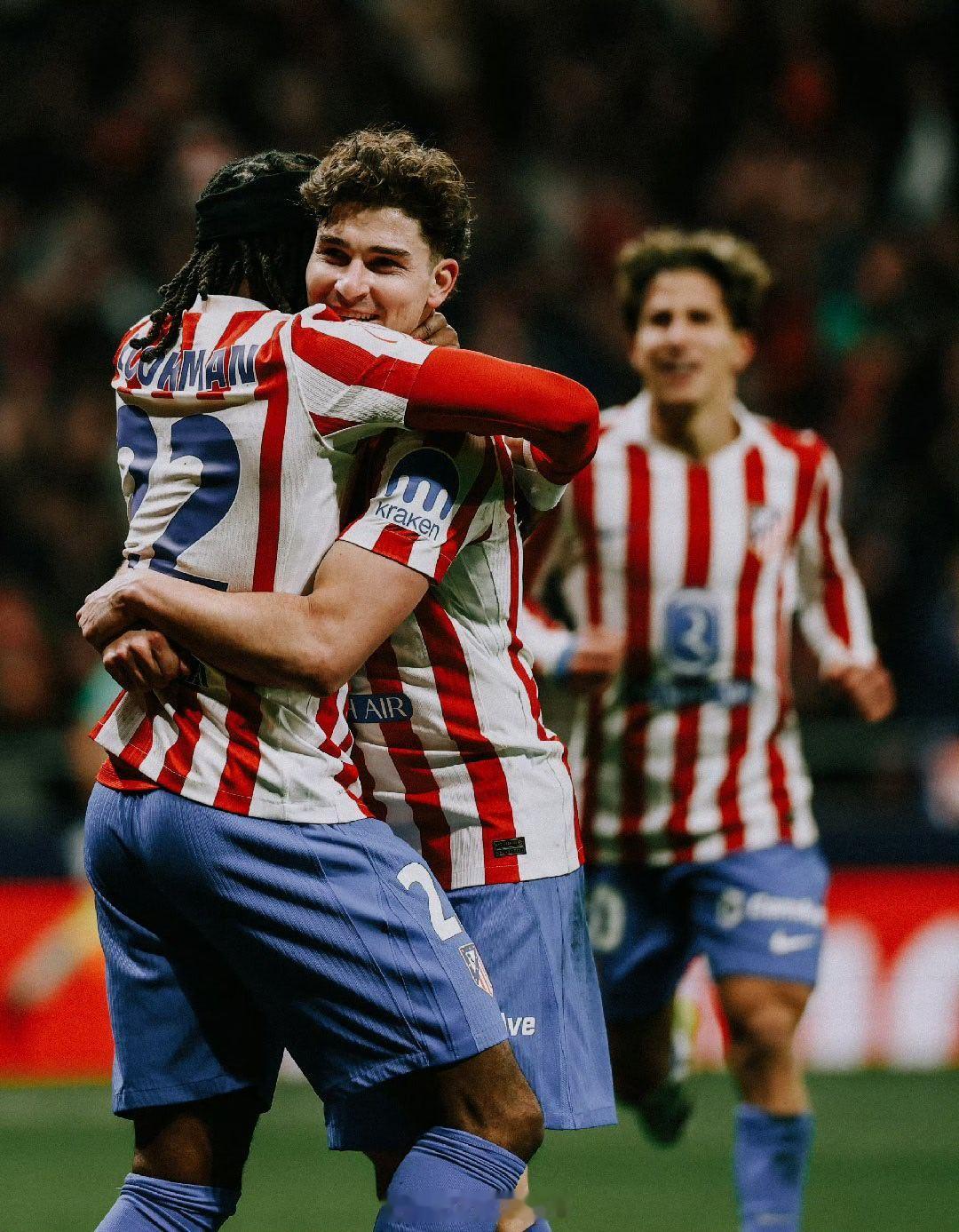 阿尔瓦雷斯本场对阵巴萨贡献传射，打破连续十一场的球荒。 