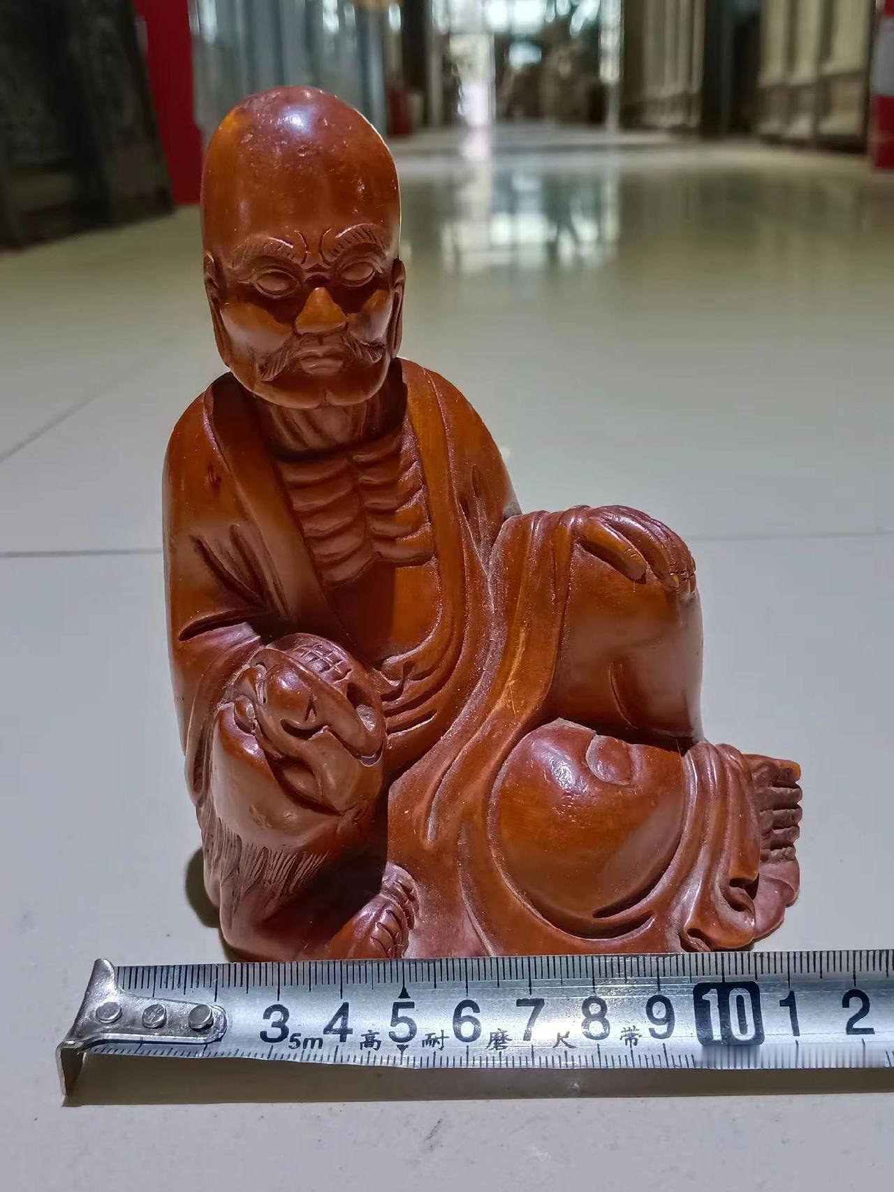 民国时期黄杨木罗汉造像，纯手工雕刻，包浆自然，保存完好，品相一流传统造像 罗汉像