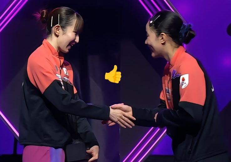 张本美和这个动作真的好暖心，让队友早田希娜也是开心坏了！

昨晚法兰克福站完美收