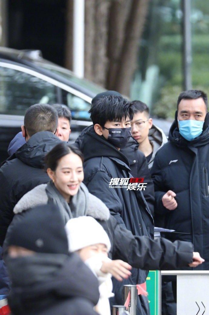 现身春晚联排的明星张杰好久不见又能在电视机前守着看杰哥了