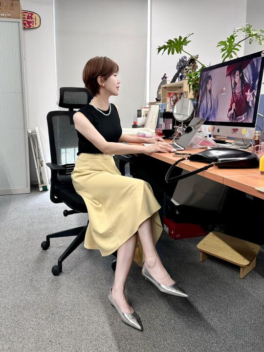 那个很会穿的女同事