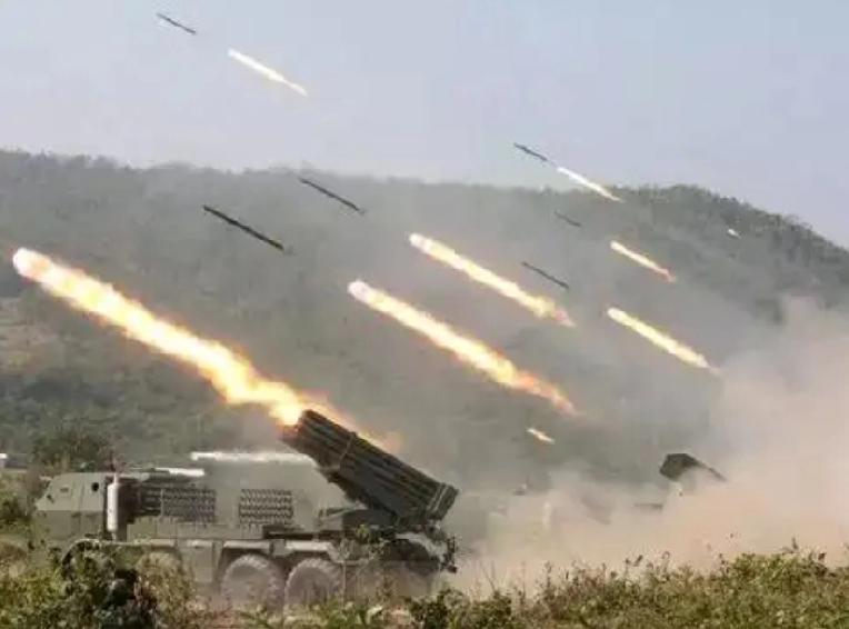 泰国发狠打残柬埔寨

泰柬边境战火再燃，泰国出动F-16战机对柬埔寨境内目标实施